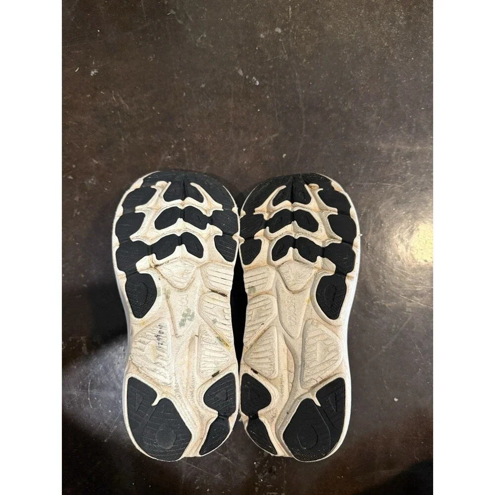 Hoka One One hoka one